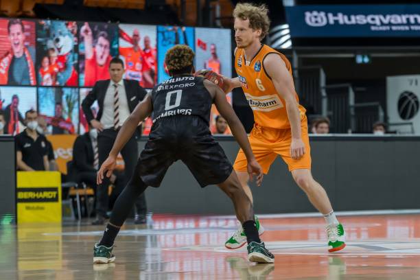 使得场面异 使得场面异