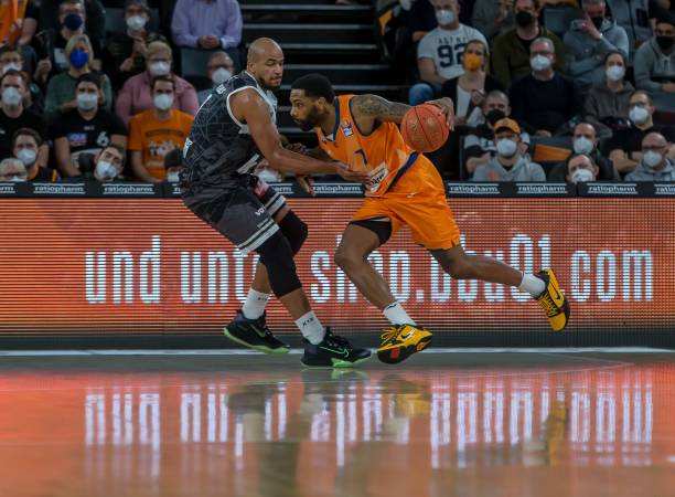 正在借鉴英 正在借鉴英