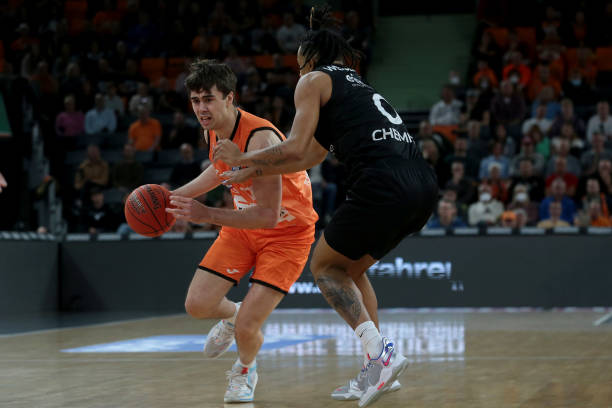 一条通往成 一条通往成