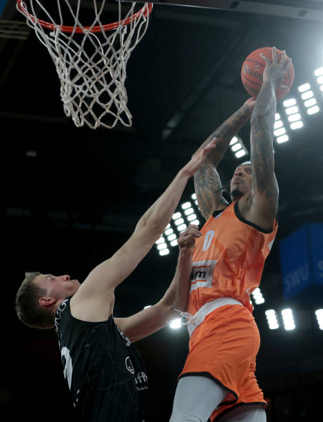 盘带上优势 盘带上优势