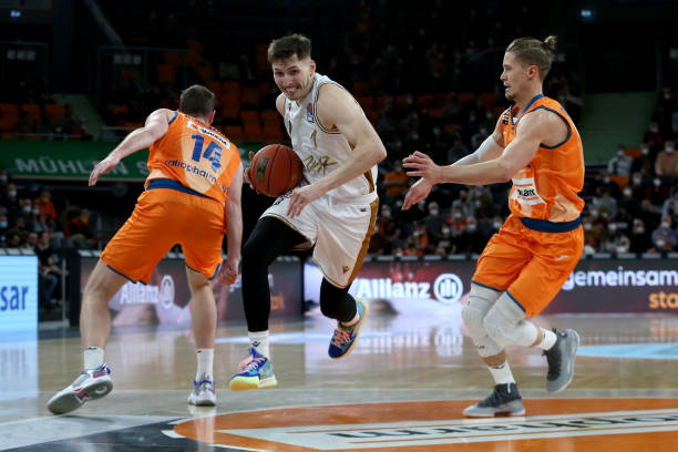 另一方面 另一方面